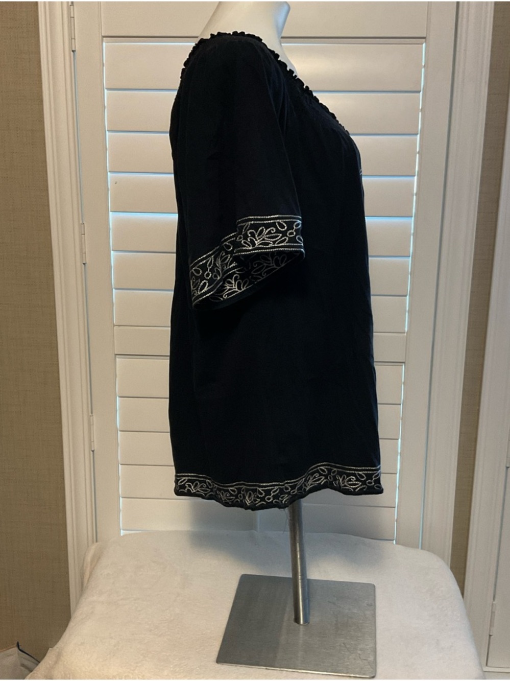 Style & Co. Black Short-Sleeve Embroidered Peasant Tunic - Picture 2 of 6